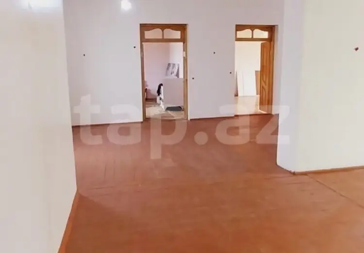 6 otaqlı mənzil , Gəncə