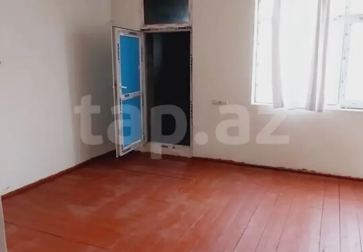 6 otaqlı mənzil , Gəncə