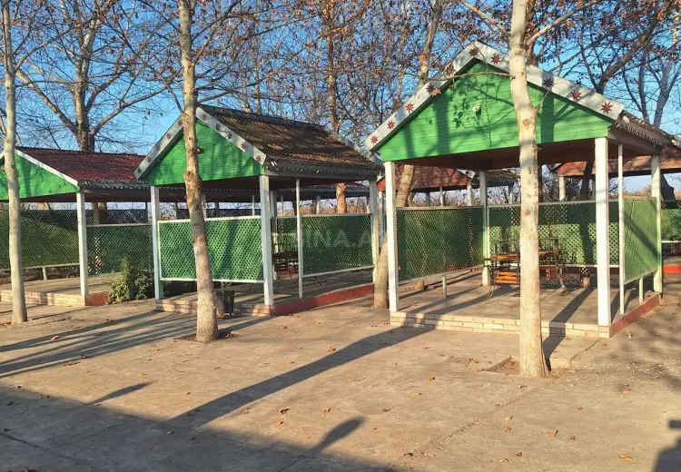 500 m² Obyekt / Ofis Satılır, Beyləqan