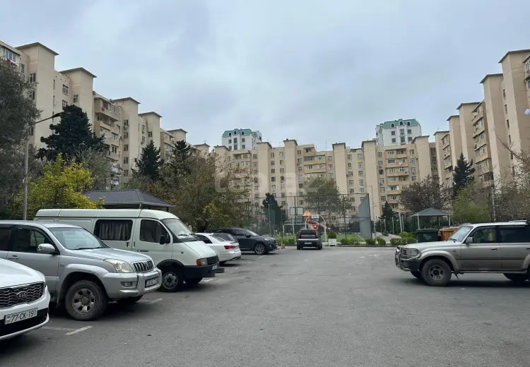 3 otaqlı mənzil , Bakı