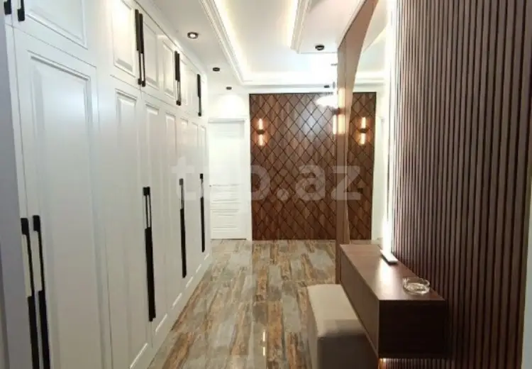 6 otaqlı mənzil , Bakı
