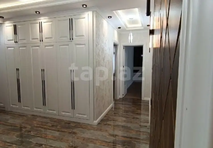 6 otaqlı mənzil , Bakı