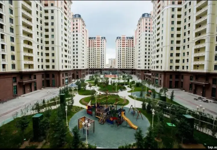 3 otaqlı mənzil , Bakı