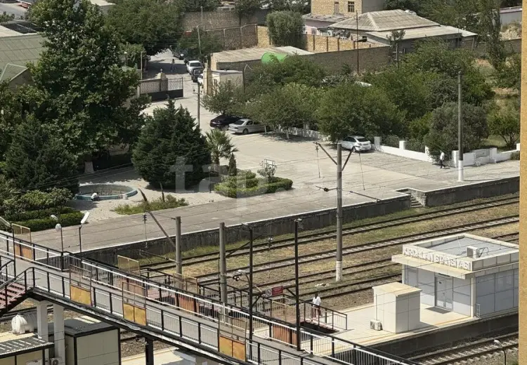 3 otaqlı mənzil , Xırdalan
