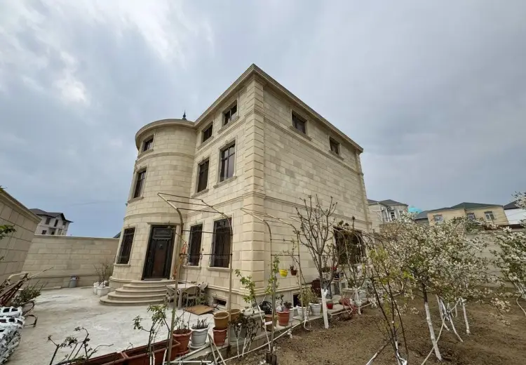 8 otaqlı mənzil Satılır, Badamdar qəs., Səbail, Bakı
