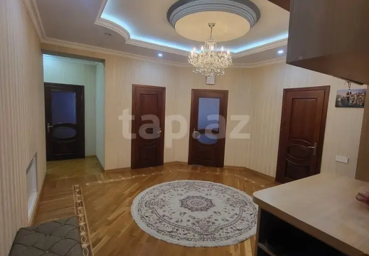 4 otaqlı mənzil , Bakı