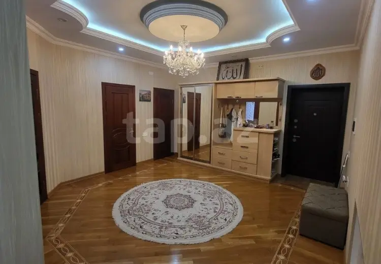 4 otaqlı mənzil , Bakı