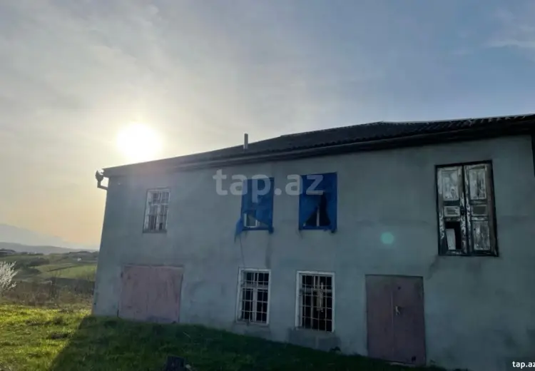 4 otaqlı mənzil , Quba