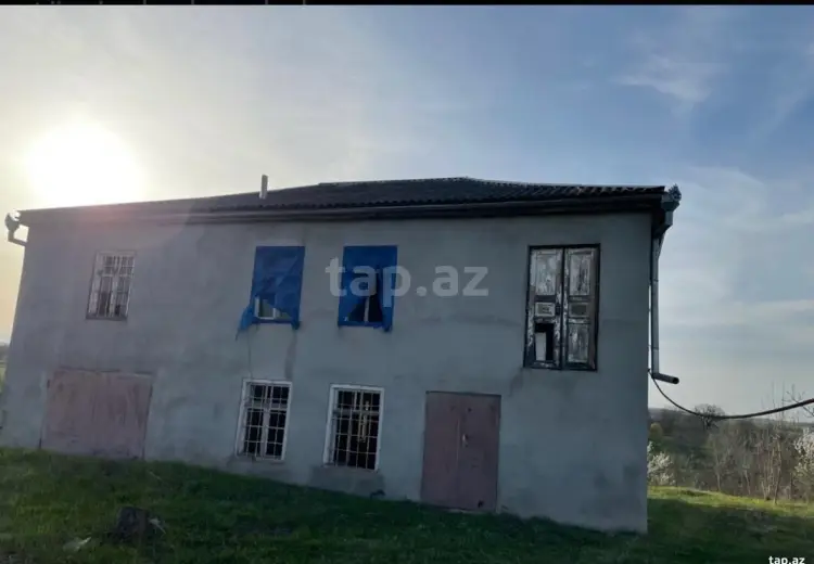4 otaqlı mənzil , Quba