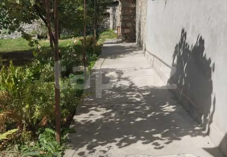5 otaqlı mənzil , Şəki