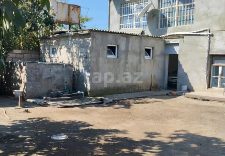6 otaqlı mənzil , Gəncə