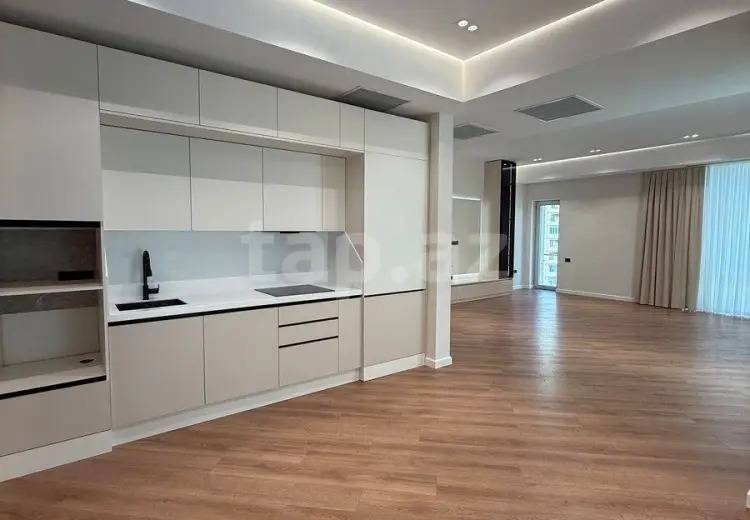 3 otaqlı mənzil , Bakı