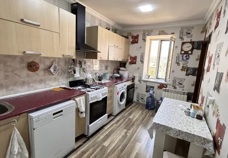 3 otaqlı mənzil , Bakı