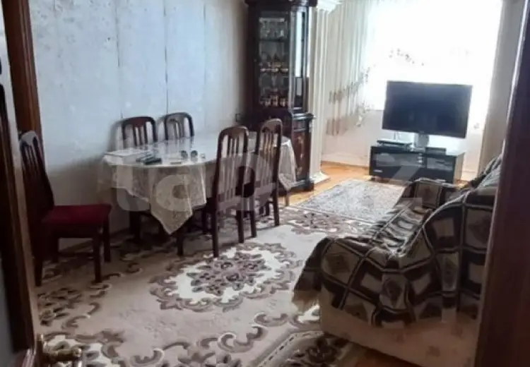 5 otaqlı mənzil , Bakı