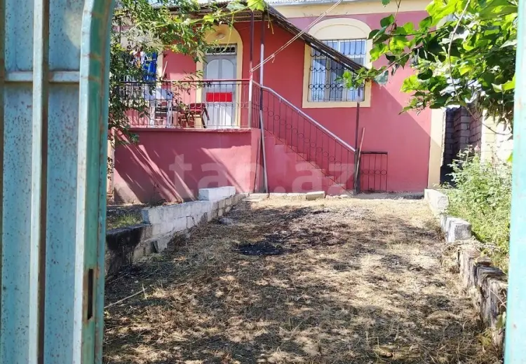 3 otaqlı mənzil , Quba
