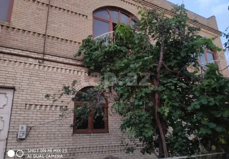 9 otaqlı mənzil , Gəncə