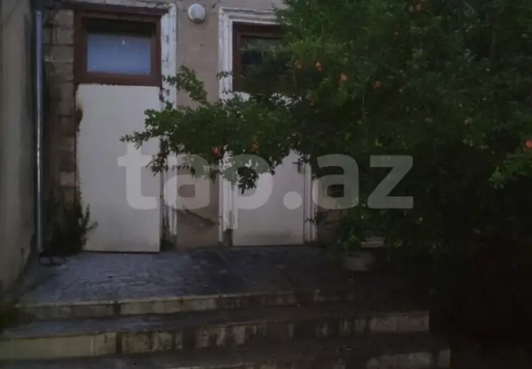 9 otaqlı mənzil , Gəncə