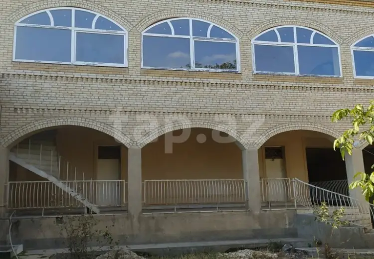 9 otaqlı mənzil , Gəncə