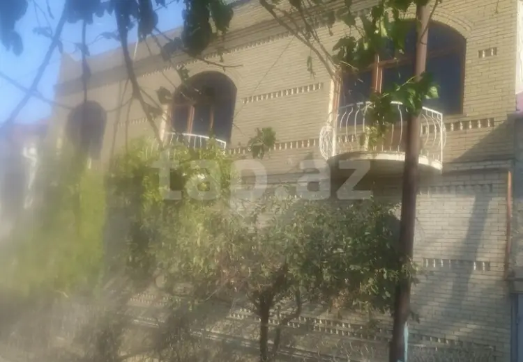 9 otaqlı mənzil , Gəncə