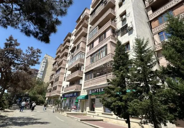 4 otaqlı mənzil Satılır, 4-cü mikrorayon, Nəsimi, Bakı