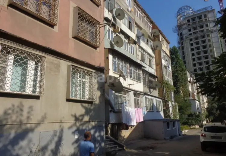 3 otaqlı mənzil , Bakı