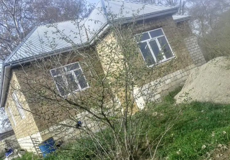 3 otaqlı mənzil Satılır, Qusar