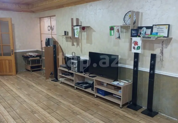 5 otaqlı mənzil , Siyəzən