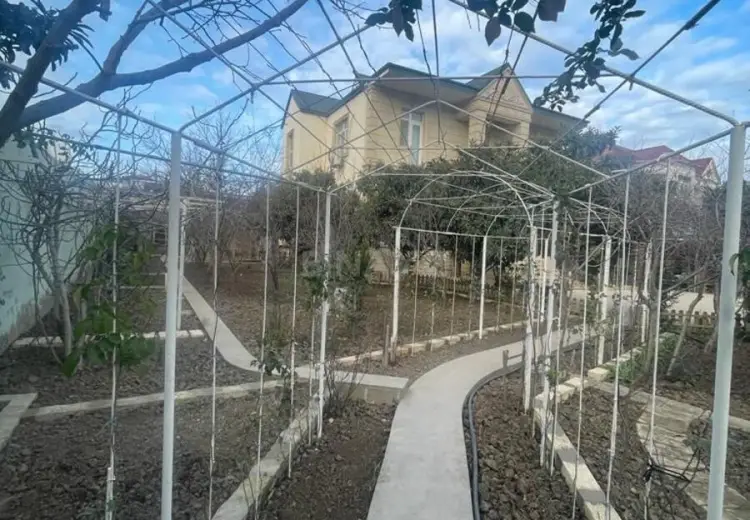 10 otaqlı mənzil Satılır, Badamdar qəs., Səbail, Bakı