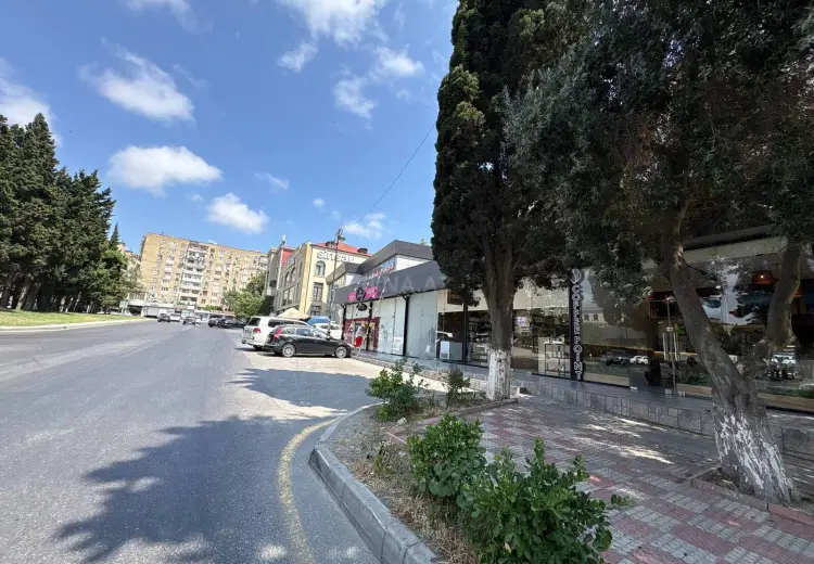 225 m² Obyekt / Ofis Satılır, Əhmədli, Xətai, Bakı