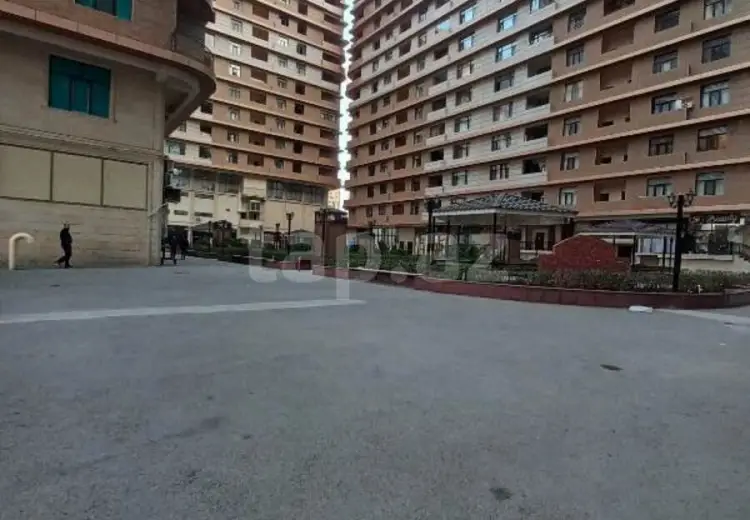 3 otaqlı mənzil , Bakı