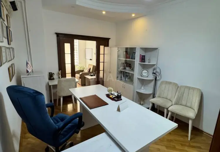 70 m² Obyekt / Ofis Kirayə (aylıq), Xətai, Bakı