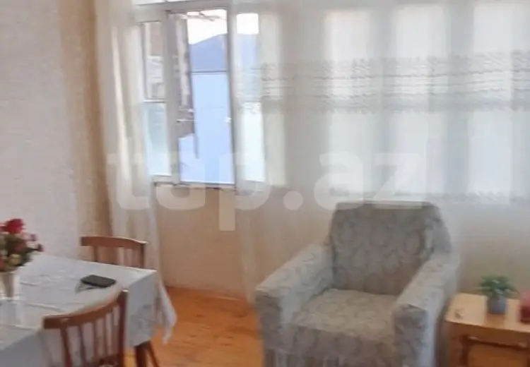 3 otaqlı mənzil , Şəki