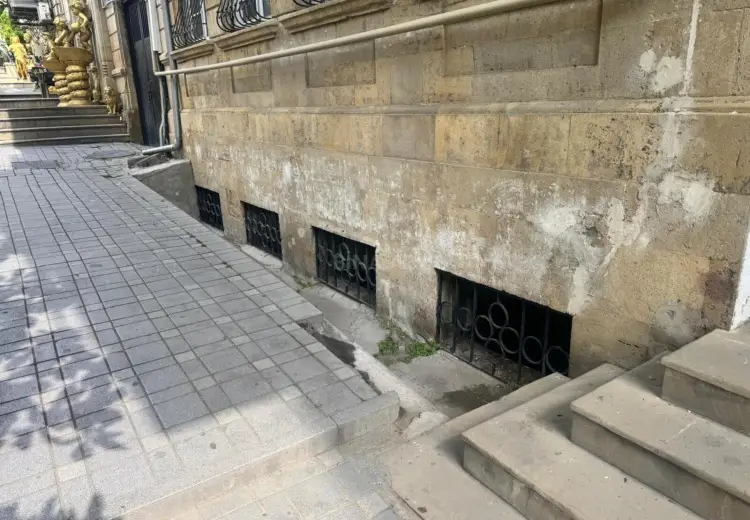 90 m² Obyekt / Ofis Satılır, İçəri şəhər, Səbail, Bakı