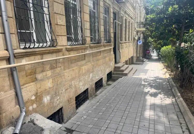 90 m² Obyekt / Ofis Satılır, İçəri şəhər, Səbail, Bakı
