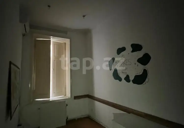 4 otaqlı mənzil , Bakı