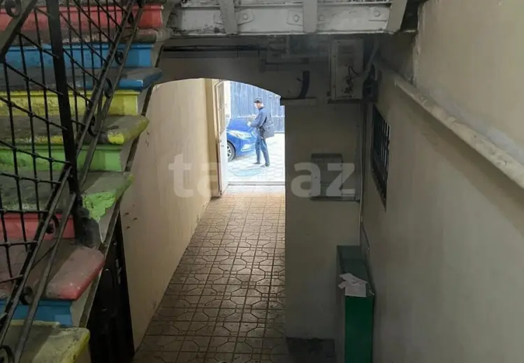 4 otaqlı mənzil , Bakı