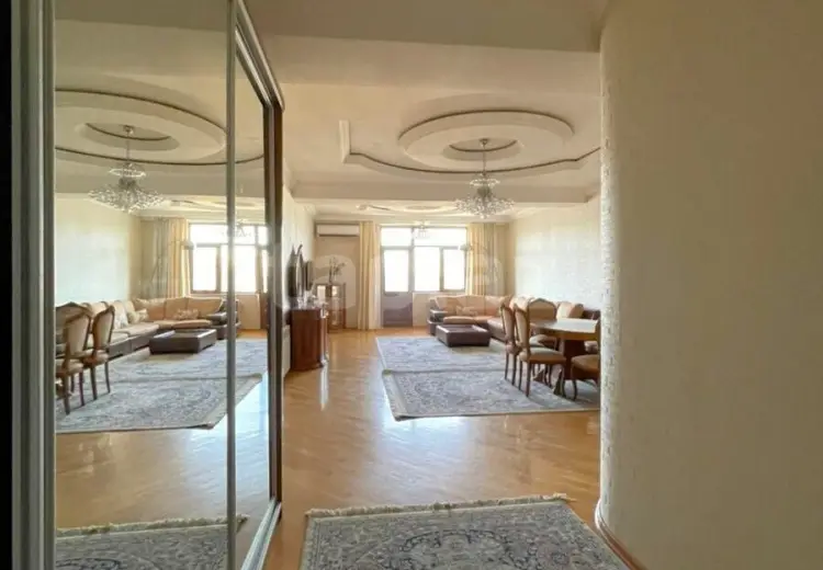 3 otaqlı mənzil , Bakı