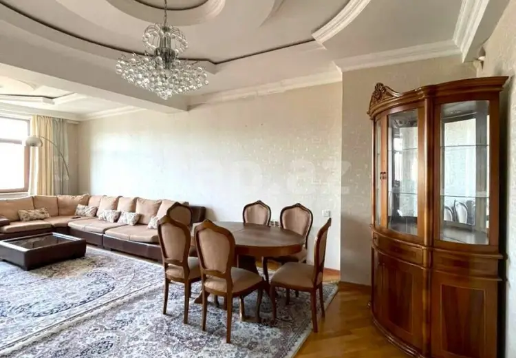 3 otaqlı mənzil , Bakı
