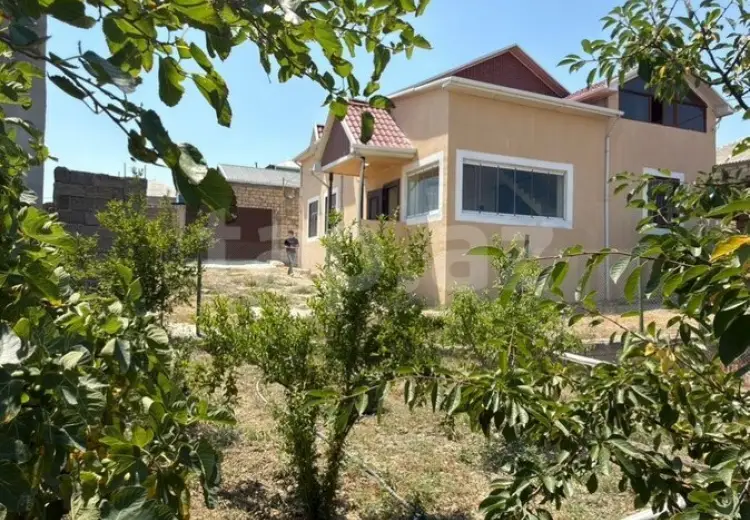 4 otaqlı mənzil , Bakı