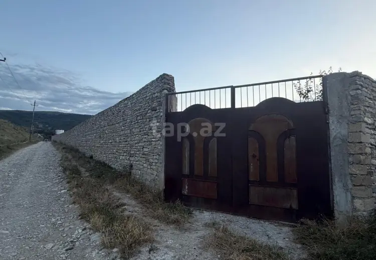 20 otaqlı mənzil , Xızı