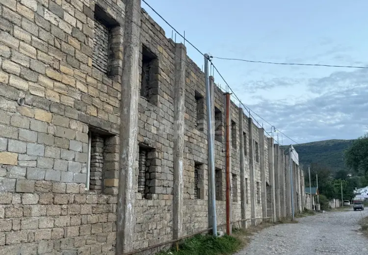 20 otaqlı mənzil , Xızı