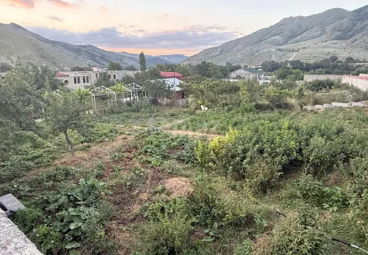 20 otaqlı mənzil , Xızı