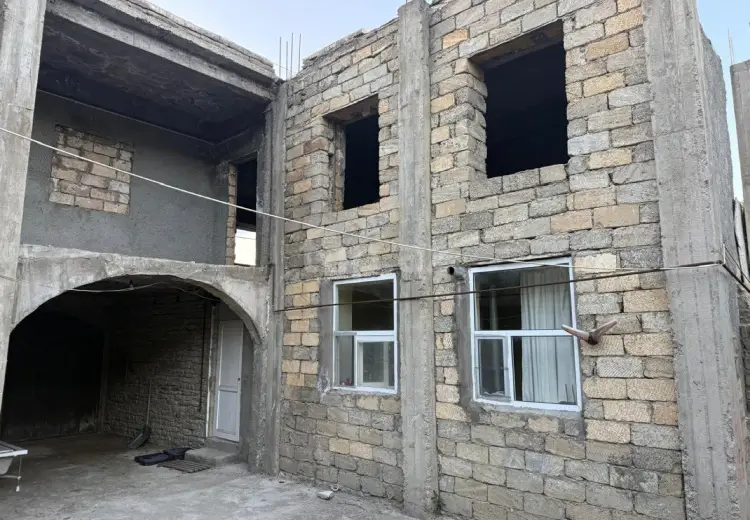 20 otaqlı mənzil , Xızı
