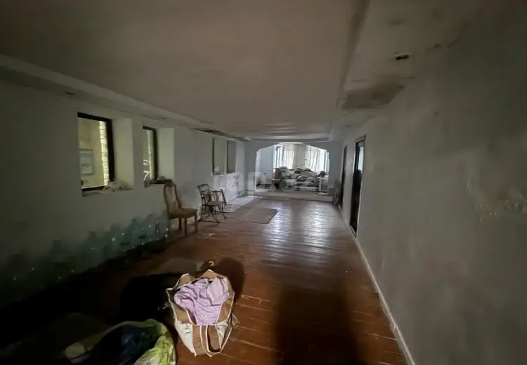 20 otaqlı mənzil , Xızı