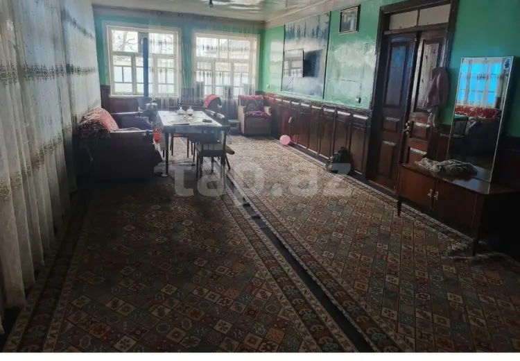 15 otaqlı mənzil , Quba