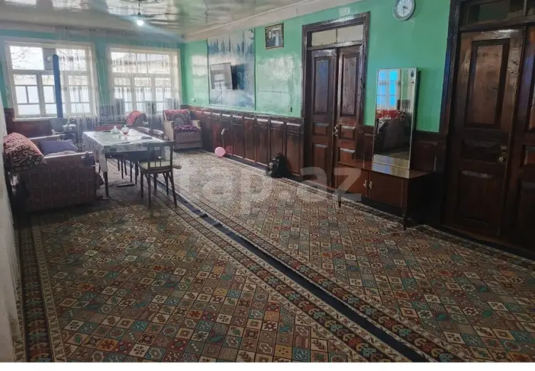 15 otaqlı mənzil , Quba