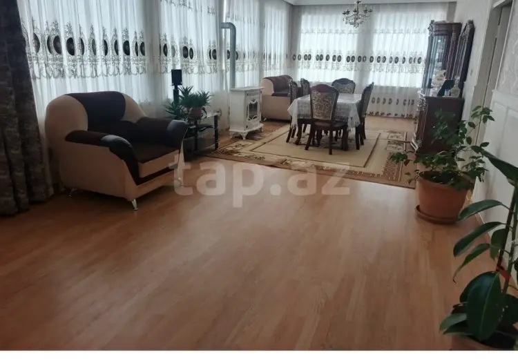 15 otaqlı mənzil , Quba