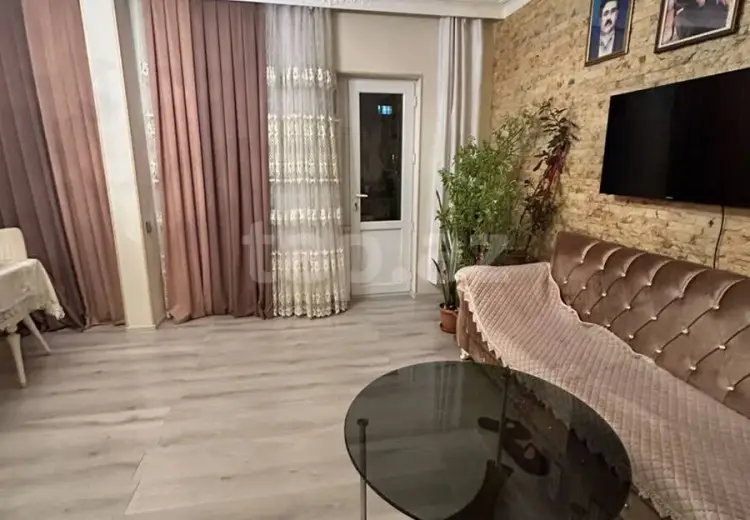 4 otaqlı mənzil , Bakı