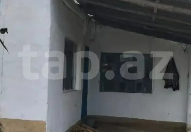 7 otaqlı mənzil , Xudat