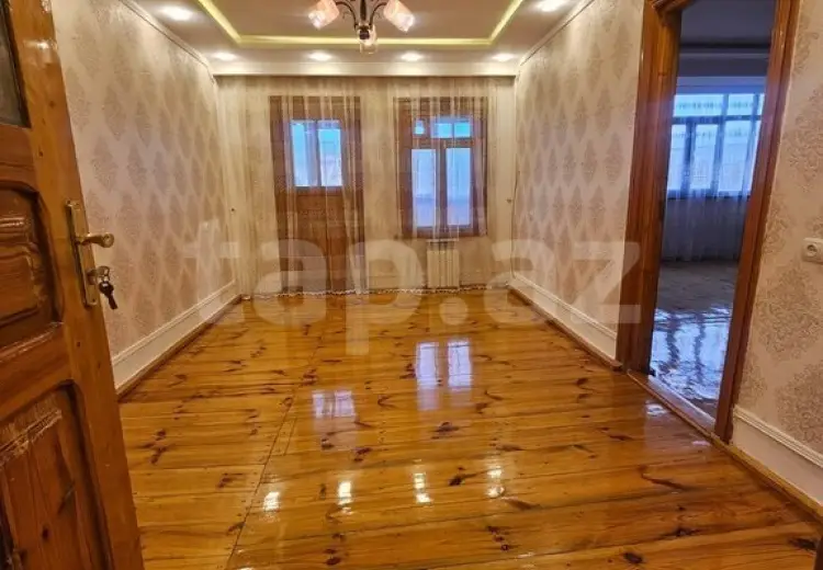 6 otaqlı mənzil , Gəncə